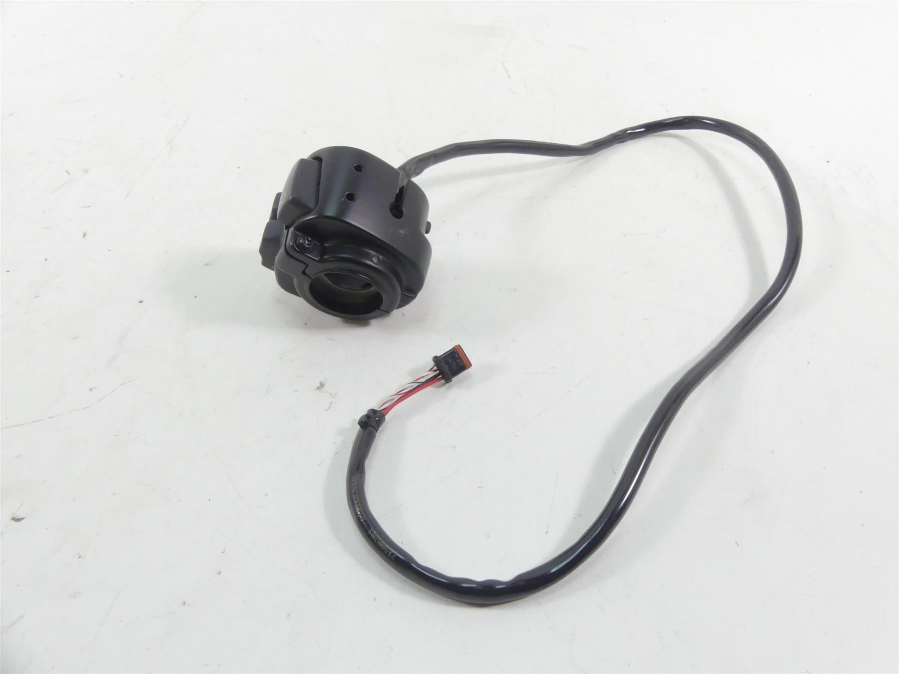 2019 Harley XL883 N Sportster Iron Left Hand Light Control Switch 71500117A {{ shop.shopifyCountryName }} - Mototech271