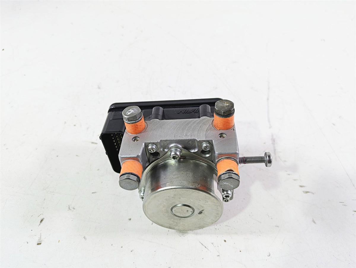 2015 Triumph Tiger Explorer XC Abs Brake Pump Unit Module T2026501 {{ shop.shopifyCountryName }} - Mototech271