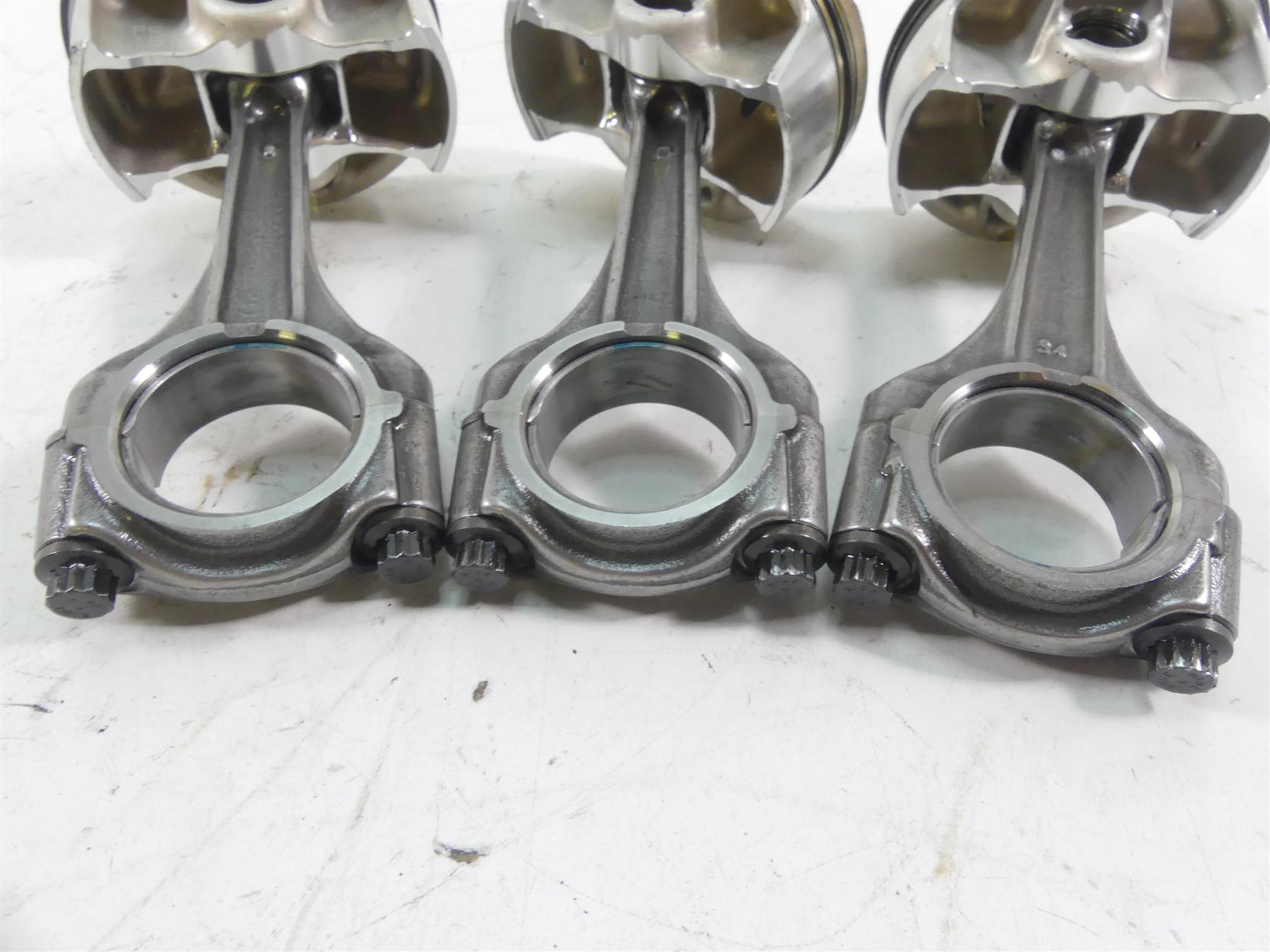 2018 Mv Agusta F3 800 RC Oem Piston & Connecting Rod Set 8000C5070 8000B1994 {{ shop.shopifyCountryName }} - Mototech271