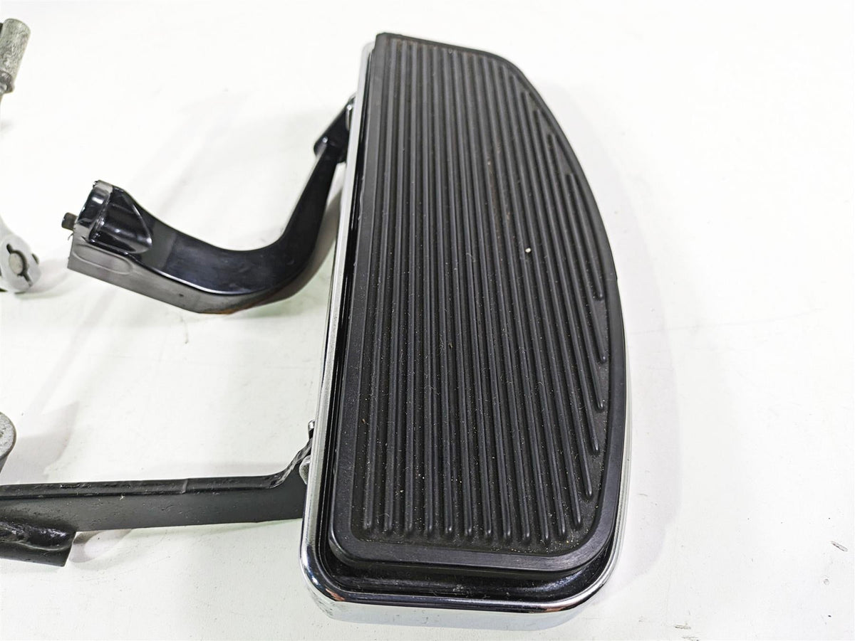 2020 Harley Touring FLHT Electra Glide Left Rider Floor Board & Shifter 50621-06 {{ shop.shopifyCountryName }} - Mototech271