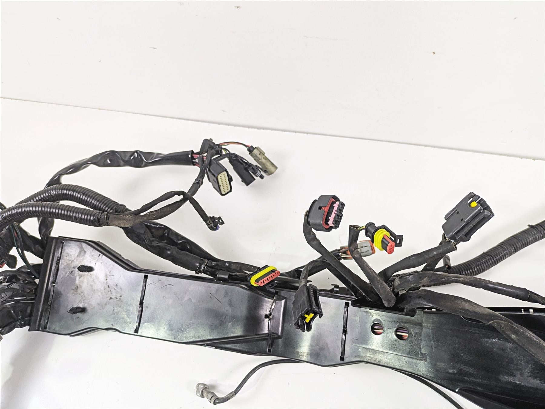 2010 Harley Touring FLHXSE CVO Street Glide Wiring Harness Loom Abs 71048-10 {{ shop.shopifyCountryName }} - Mototech271