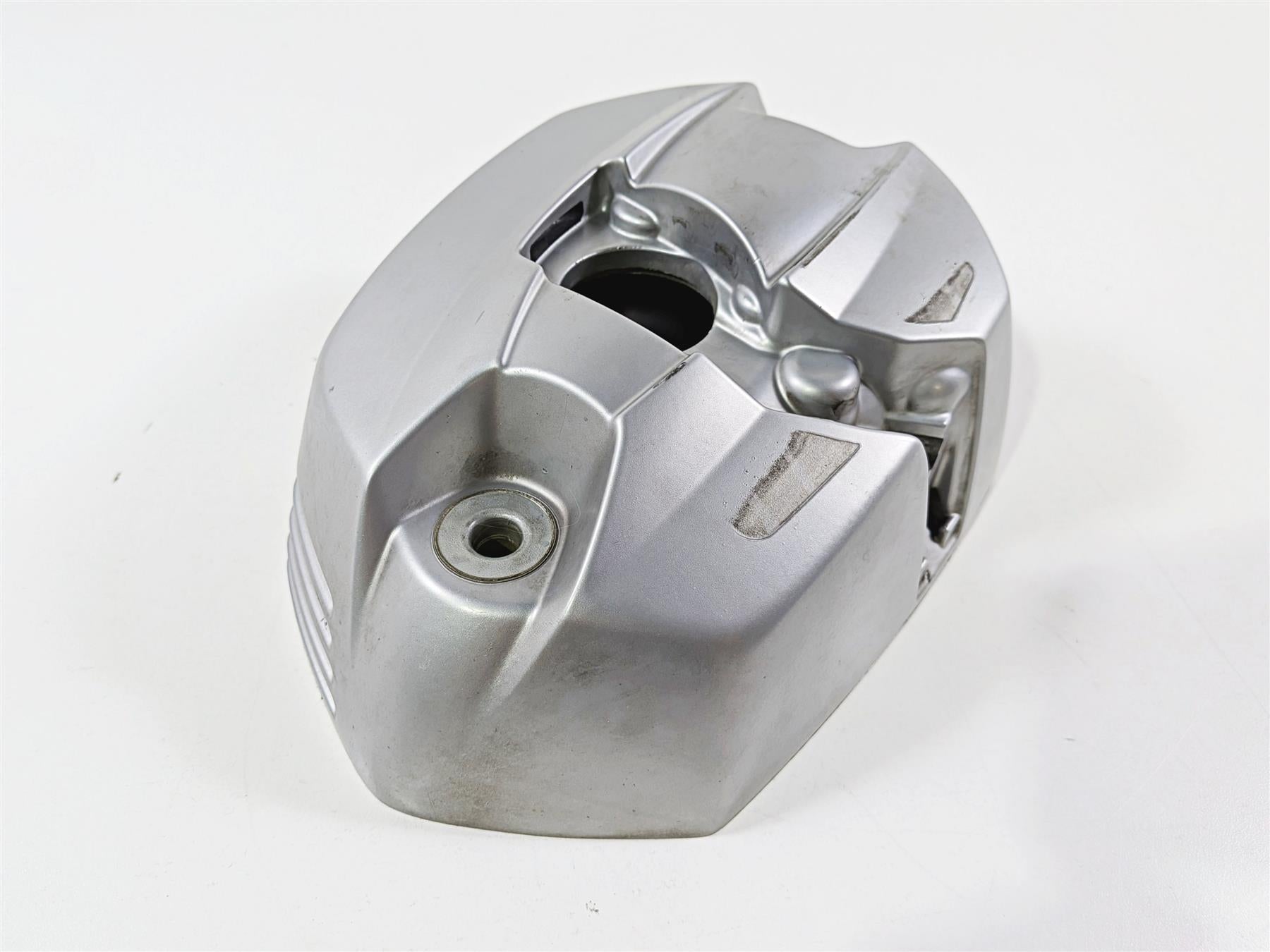 2012 BMW R1200R K27 Left Cylinder Head Valve Cover 7723175 11127723427 {{ shop.shopifyCountryName }} - Mototech271