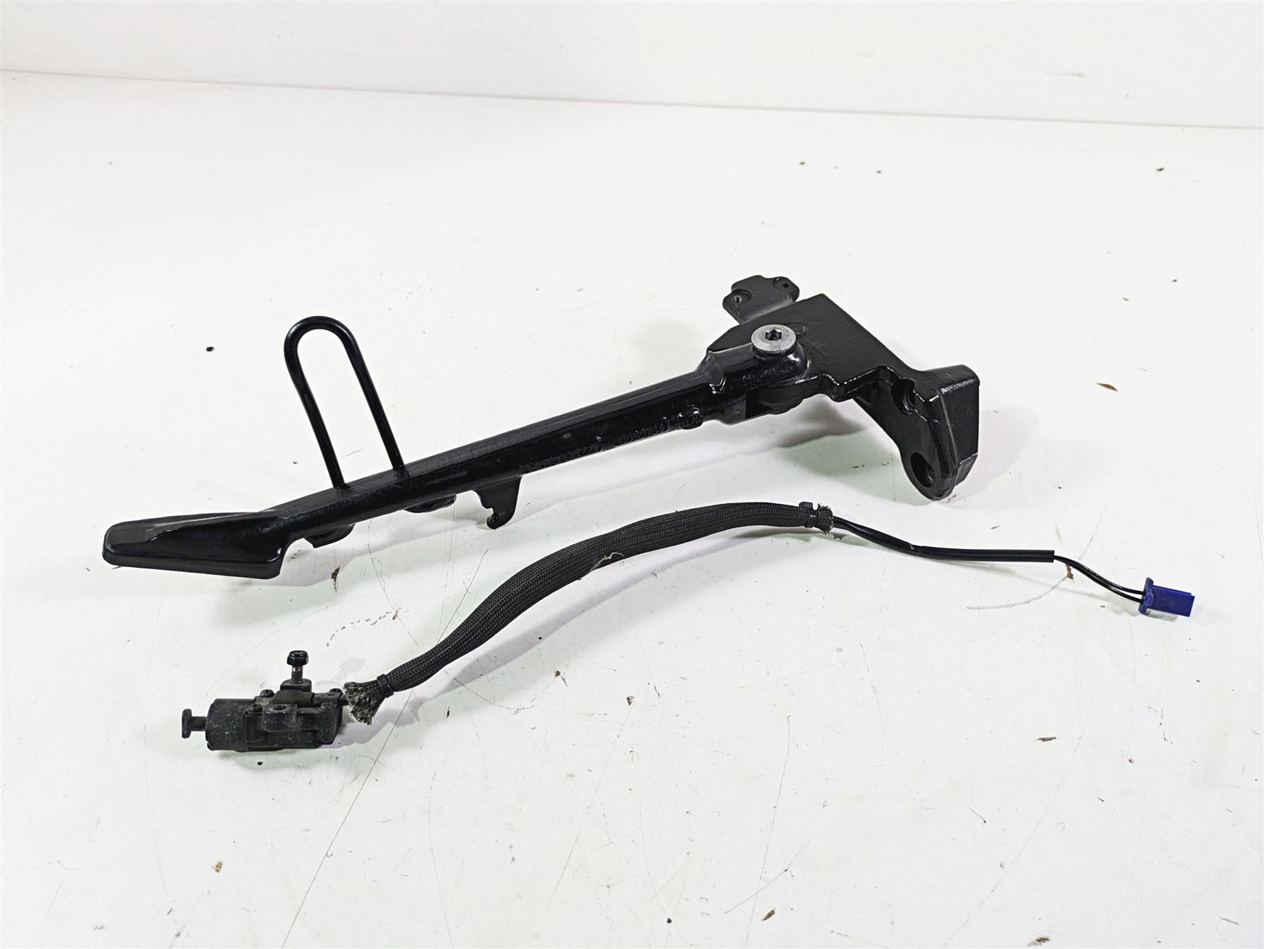 2014 Moto Guzzi California 1400 Touring Side Kickstand & Mount B063430 B063786 {{ shop.shopifyCountryName }} - Mototech271