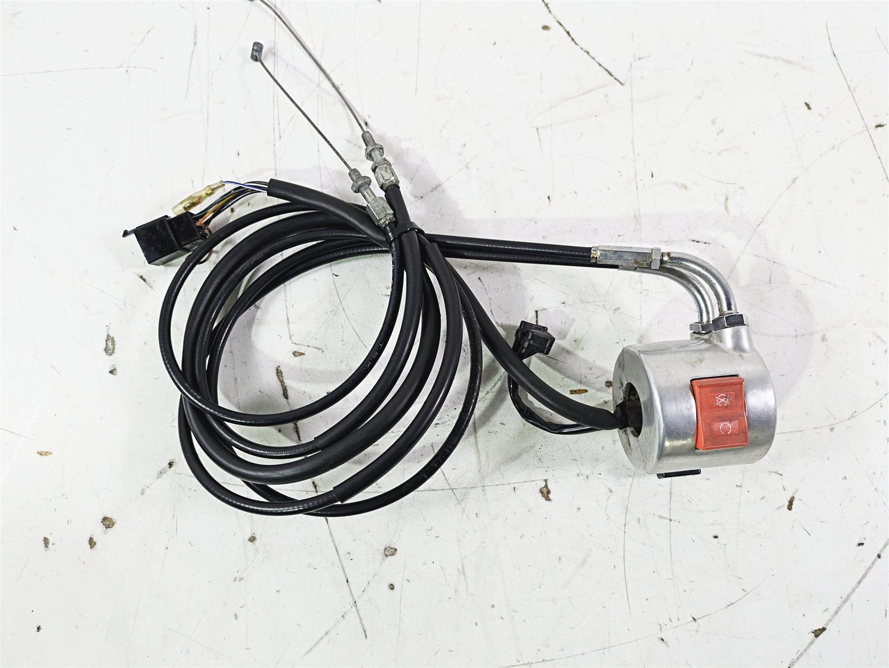 2002 Honda GL1500 CD Valkyrie Deluxe Right Hand Control Switch 35013-MZ0-020 {{ shop.shopifyCountryName }} - Mototech271