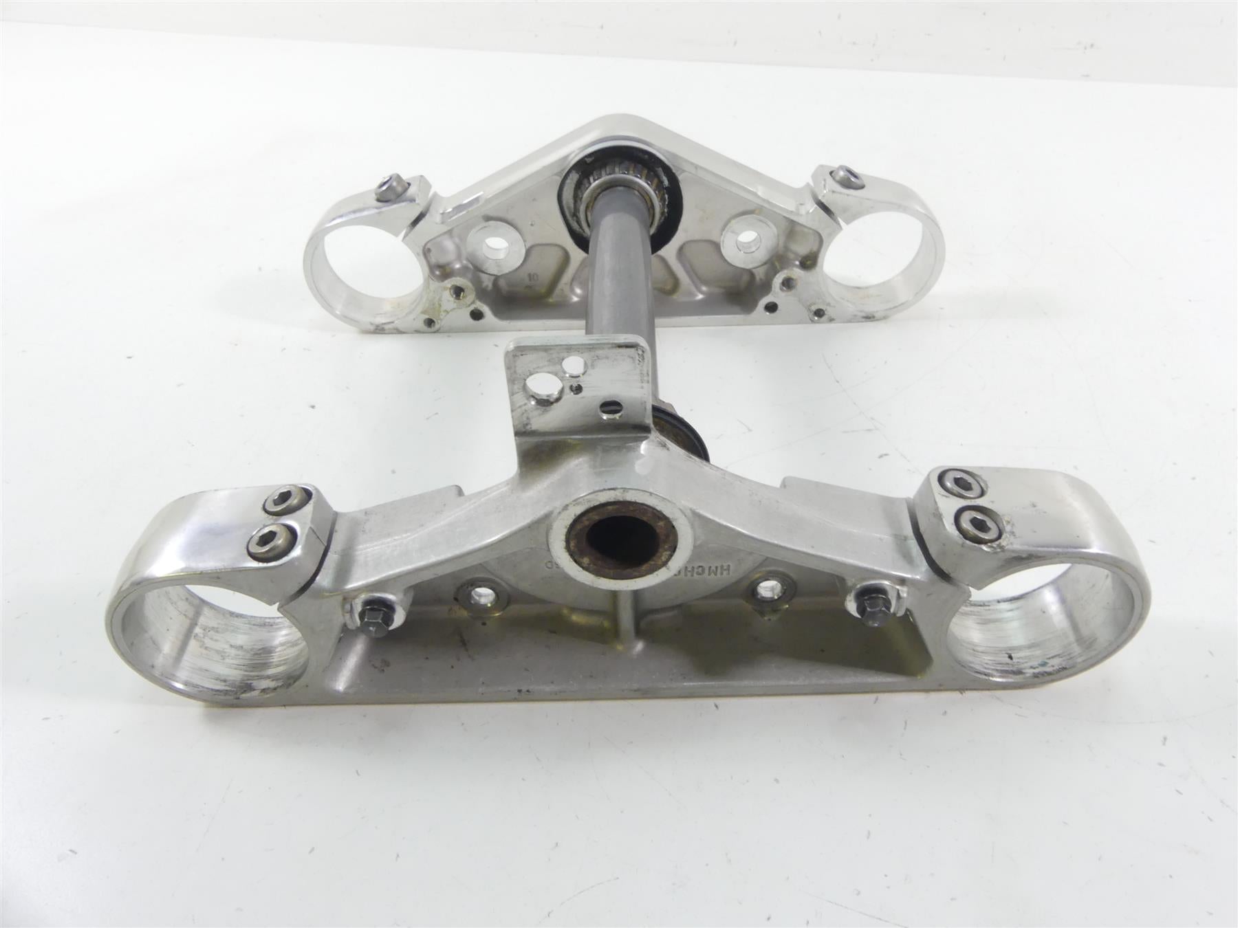 2005 Honda V-Twin VTX1800 S3 Upper & Lower Triple Tree Set 53219-MCV-R20 {{ shop.shopifyCountryName }} - Mototech271