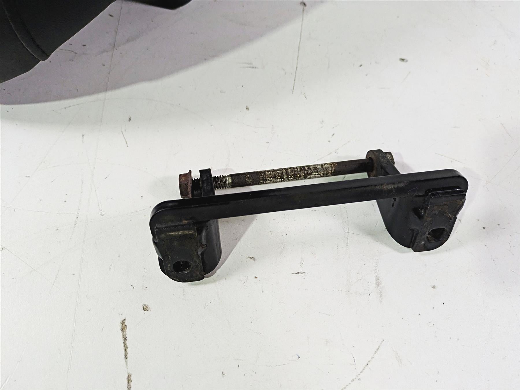 2008 Harley Touring FLHTP Electra Glide Seat Saddle + Air Spring 52242-83E {{ shop.shopifyCountryName }} - Mototech271