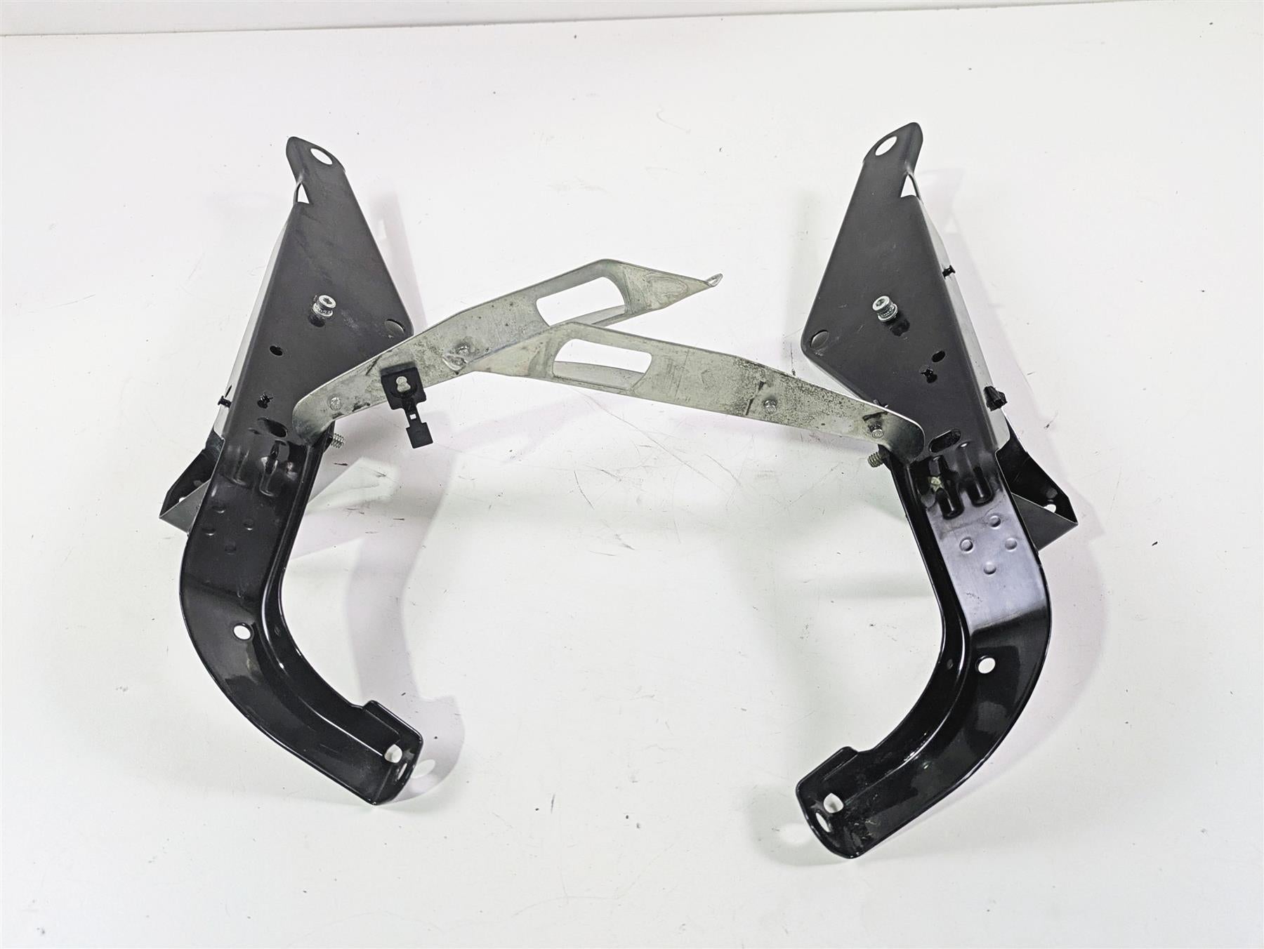 2010 Harley Touring FLHXSE CVO Street Glide Front Fairing Mounts Set 58478-96B {{ shop.shopifyCountryName }} - Mototech271
