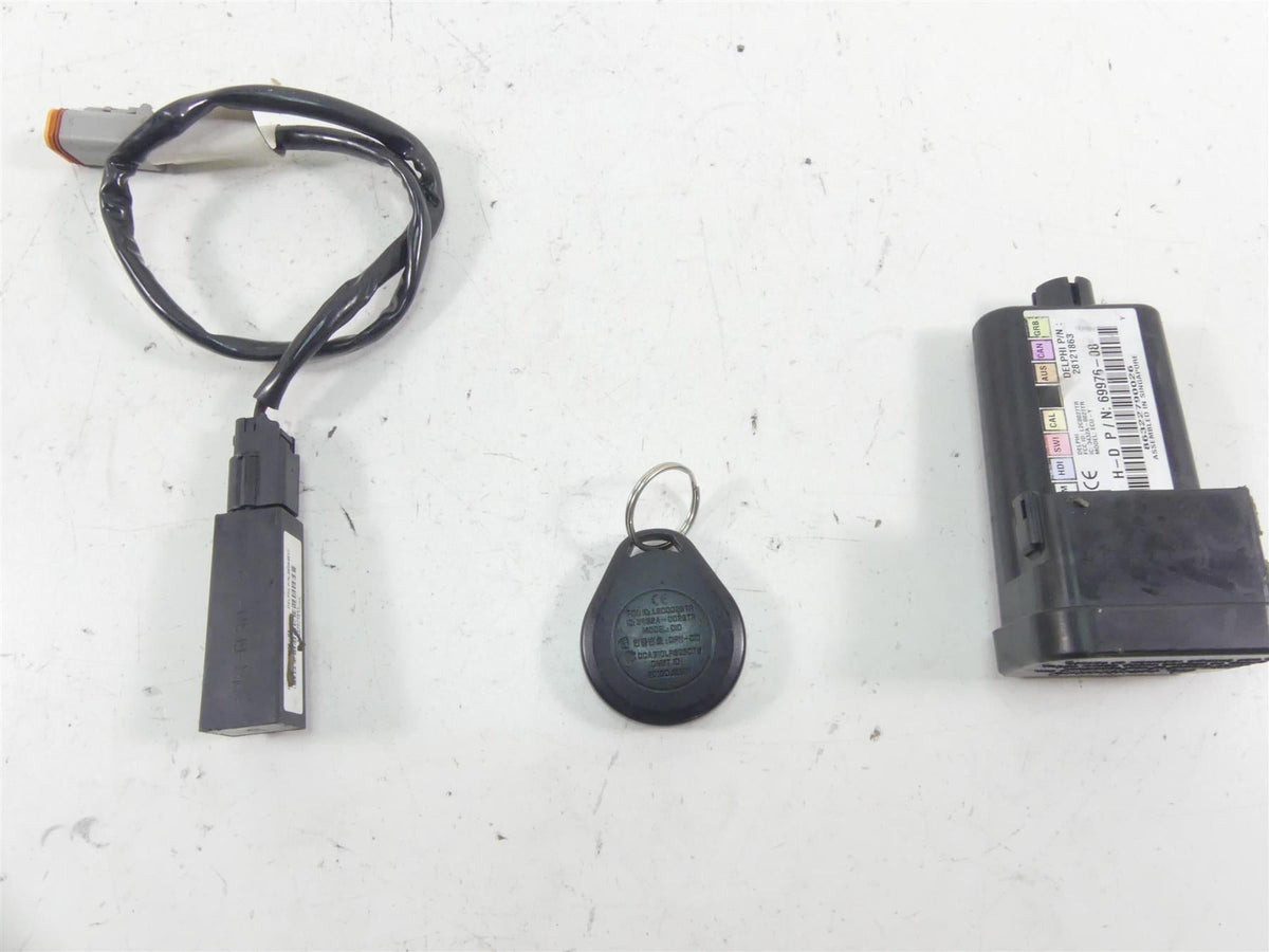 2012 Harley VRSCF Muscle Rod Tssm Turn Signal Security Module + Fob Key 69976-08 {{ shop.shopifyCountryName }} - Mototech271
