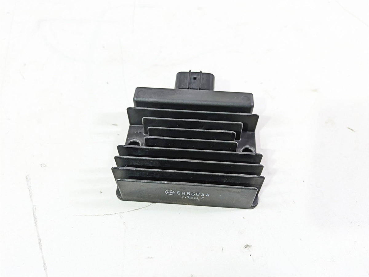 2024 Kawasaki ZX6R ZX636 Ninja Rectifier Voltage Regulator SH868AA 21066-0756 {{ shop.shopifyCountryName }} - Mototech271