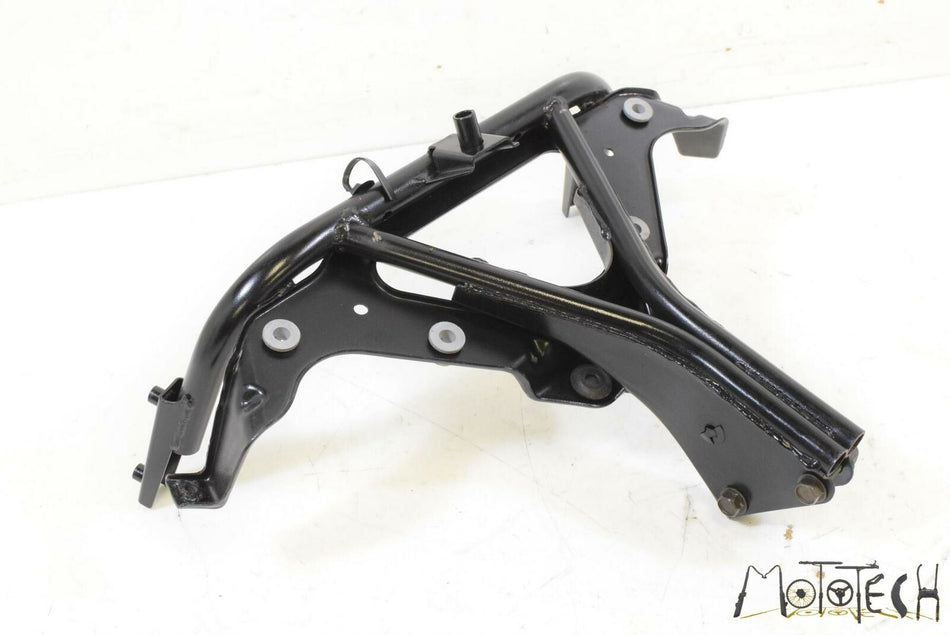 2005 Kawasaki ZZR1200 ZX1200 Front Main Stay Subframe Bracket 11052-1675 {{ shop.shopifyCountryName }} - Mototech271