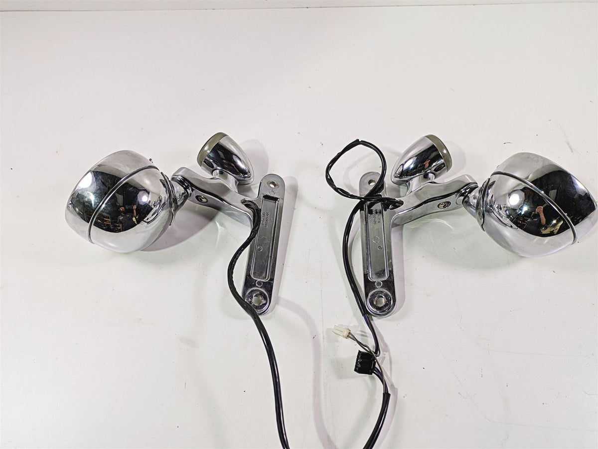 2007 Harley Touring FLHRSE CVO Road King Front Spotlight Turn Signals 68614-03 {{ shop.shopifyCountryName }} - Mototech271