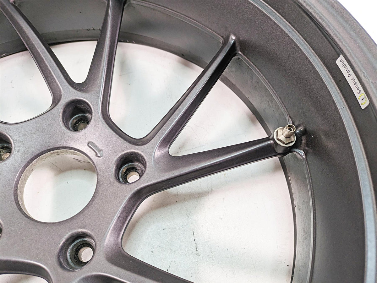 2016 BMW R1200R K53 Straight 17x5.5 Rear Wheel Rim -Read 36318556340 {{ shop.shopifyCountryName }} - Mototech271