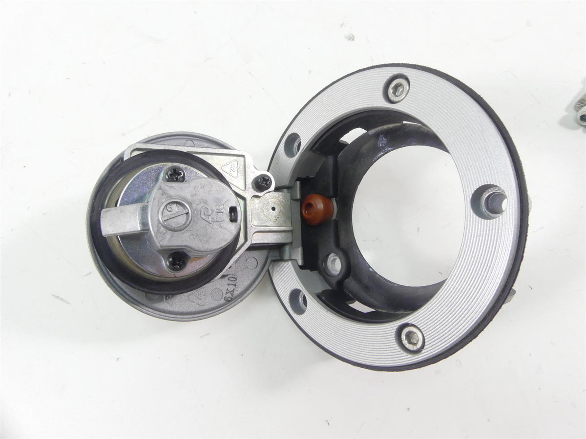 2017 Yamaha XT1200Z Super Tenere Ignition Switch Key Lock Set 2BS-82501-10-00 {{ shop.shopifyCountryName }} - Mototech271