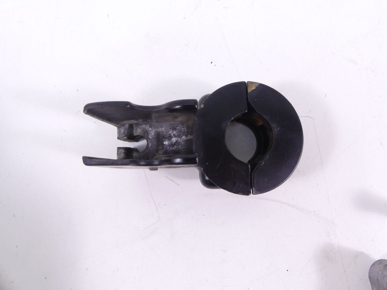 2014 Harley FXSB Softail Breakout Clutch Perch Handle 38608-96 {{ shop.shopifyCountryName }} - Mototech271