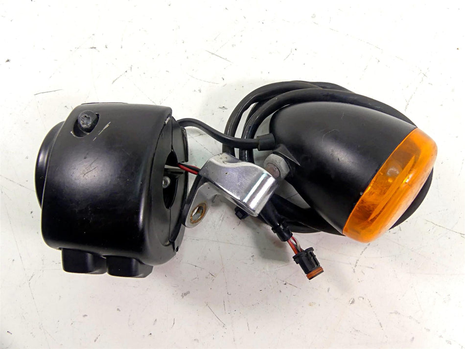 2013 Harley Softail FLSTFB Fat Boy Lo Left Hand Control Switch Blinker 72953-12A {{ shop.shopifyCountryName }} - Mototech271