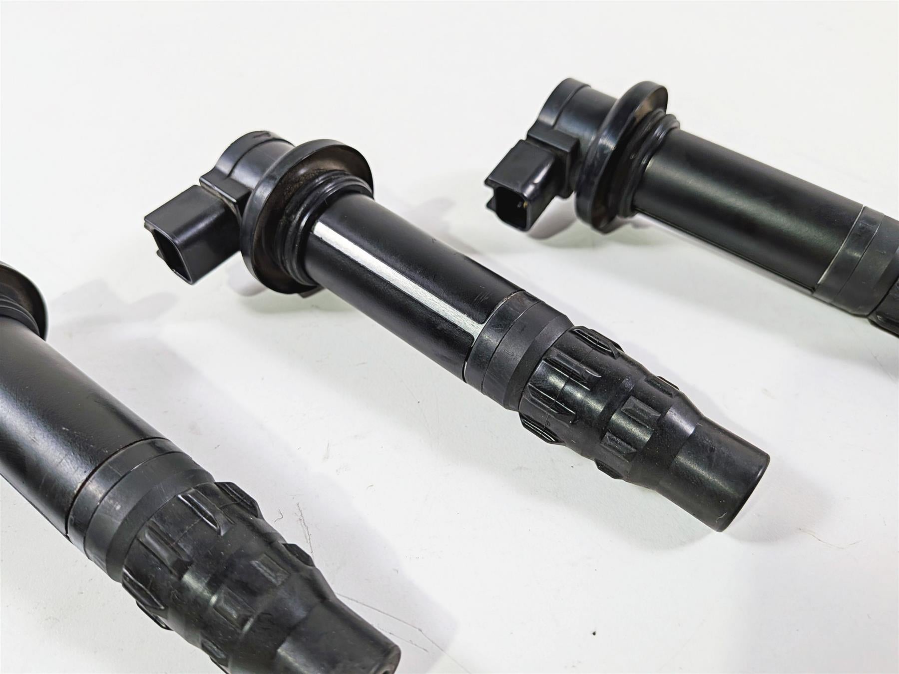 2024 Yamaha YZF R1 RN65 Ignition Coil Stick Coils Set 2CR-82310-00-00 {{ shop.shopifyCountryName }} - Mototech271