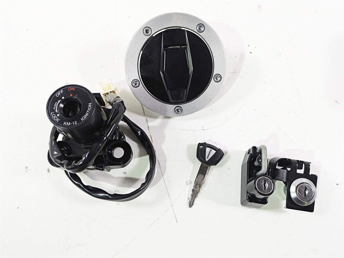 2022 Kawasaki ZR900RS Cafe Ignition Switch Key Lock Tank Cap Set Read 27048-5159 {{ shop.shopifyCountryName }} - Mototech271