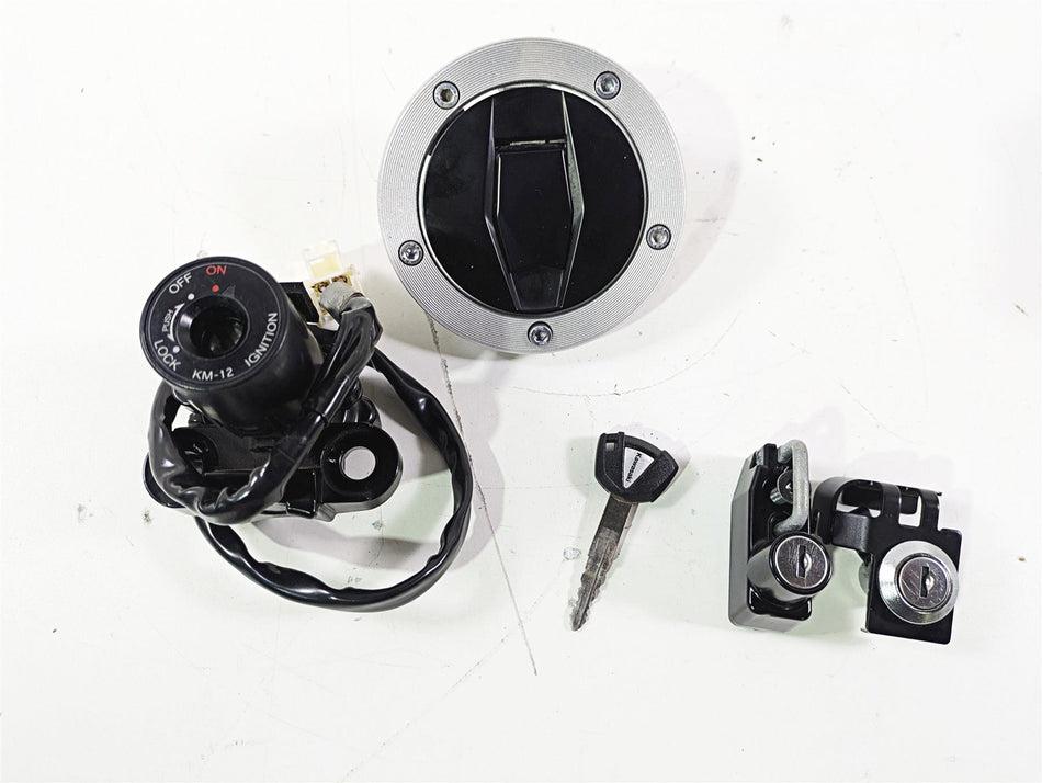2022 Kawasaki ZR900RS Cafe Ignition Switch Key Lock Tank Cap Set Read 27048-5159 {{ shop.shopifyCountryName }} - Mototech271