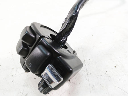 2009 Harley Touring FLHTCU Electra Glide Left Control Switch - Read 71682-06A {{ shop.shopifyCountryName }} - Mototech271