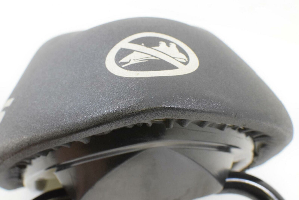2010 Polaris Assault RMK 800 146" Seat Saddle & Support Bracket 2684492-070 {{ shop.shopifyCountryName }} - Mototech271