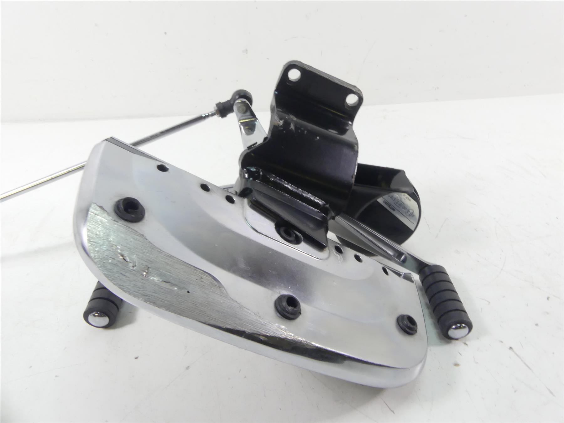 2008 Honda V-Twin VTX1800 N3 Left Front Floor Board & Shifter 50625-MCV-000 {{ shop.shopifyCountryName }} - Mototech271