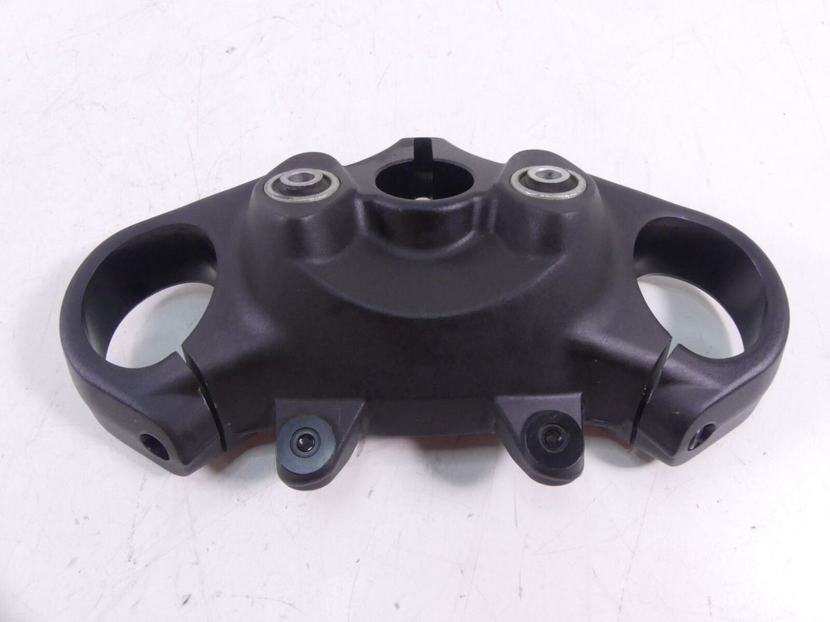 2015 Ducati Diavel Dark Upper Triple Tree Steering Clamp 57mm 34110761A {{ shop.shopifyCountryName }} - Mototech271