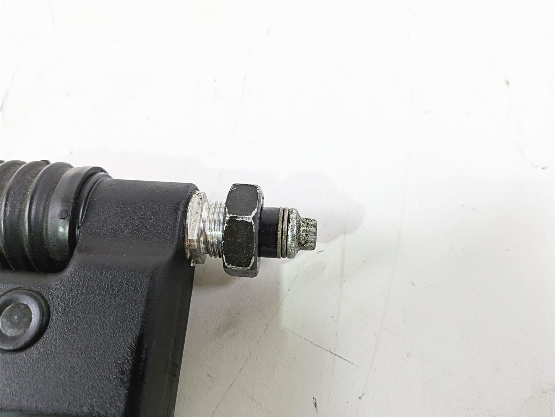 2002 Harley Dyna FXDL Low Rider Rear Brake Master Cylinder 42474-90C {{ shop.shopifyCountryName }} - Mototech271