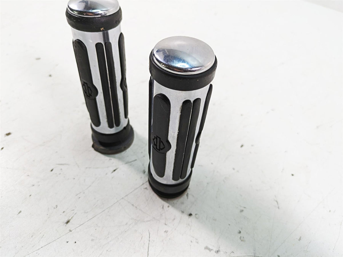 2008 Harley FLHTCU Electra Glide Oem Chrome Rubber Hand Grip Set 56246-08 {{ shop.shopifyCountryName }} - Mototech271