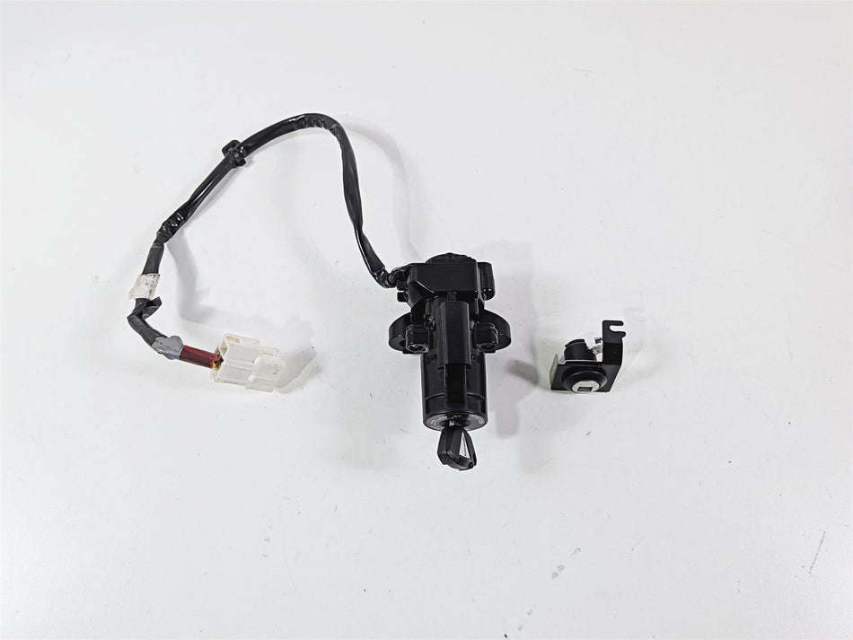 2022 Kawasaki ZX10R ZX1000 Ninja Ignition Switch Key Seat Lock Set 27048-5261 {{ shop.shopifyCountryName }} - Mototech271