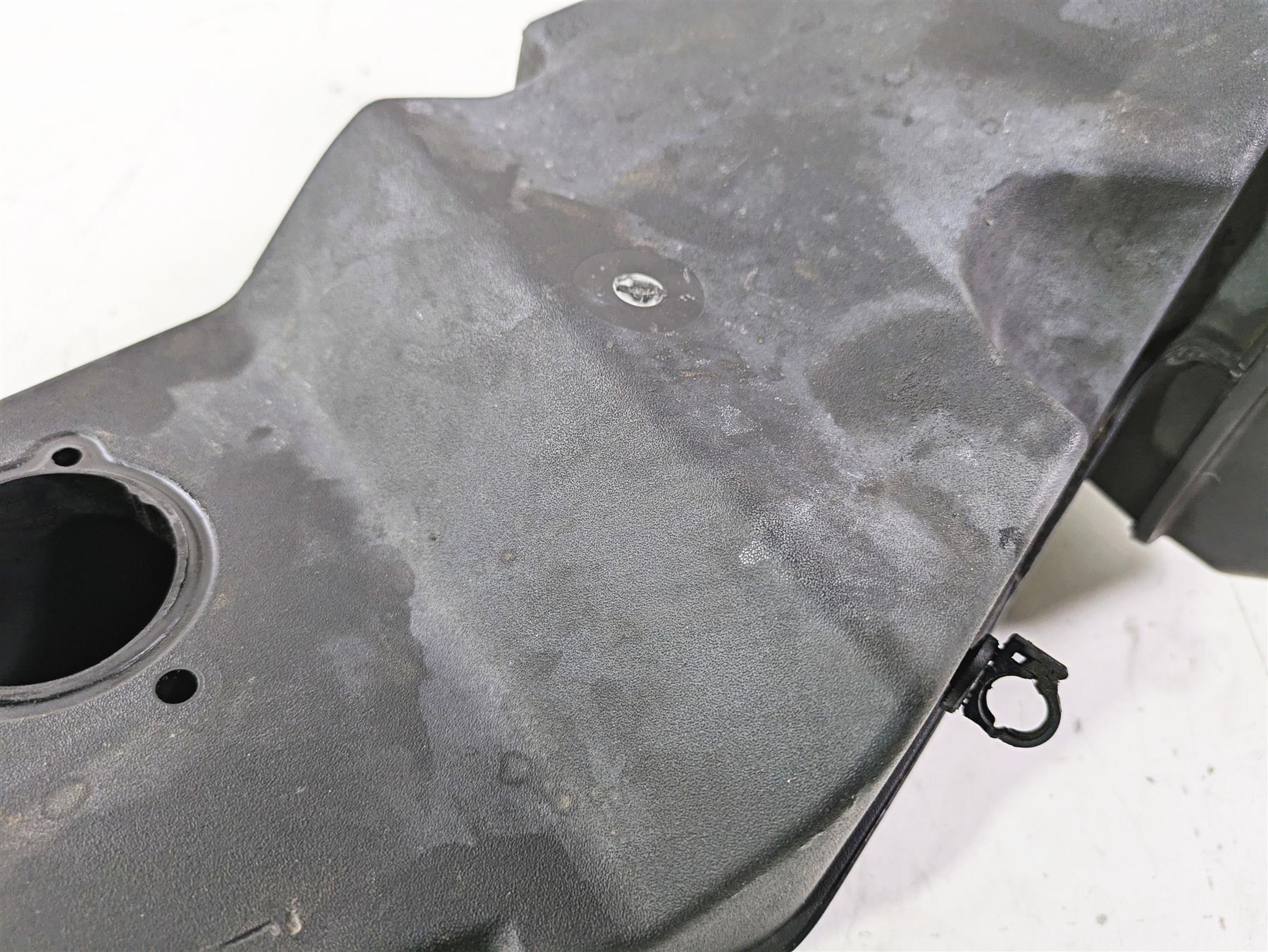 2004 Victory Kingpin Air Box Cleaner Filter Breather 1013720 {{ shop.shopifyCountryName }} - Mototech271