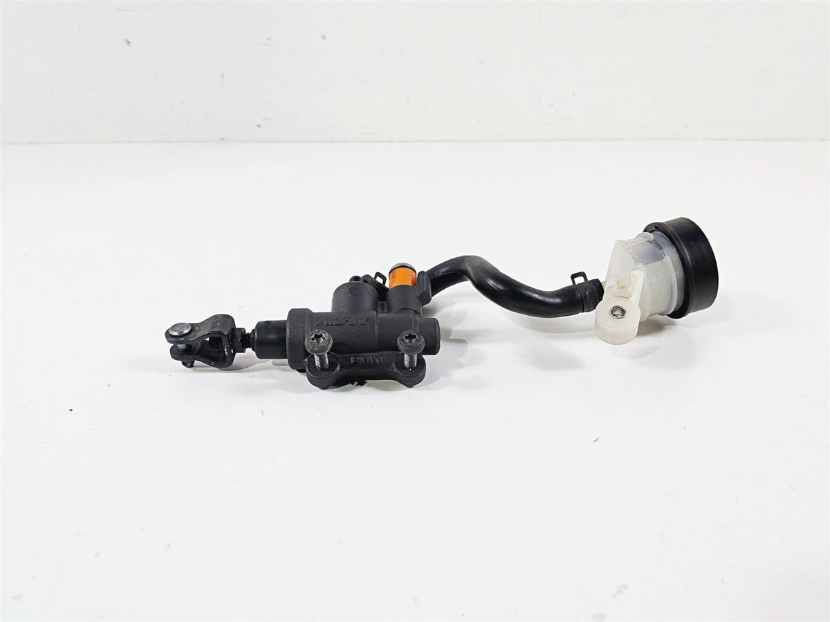 2016 BMW R1200RT RT RTW K52 Rear Brake Master Cylinder Nissin 34318522398 {{ shop.shopifyCountryName }} - Mototech271