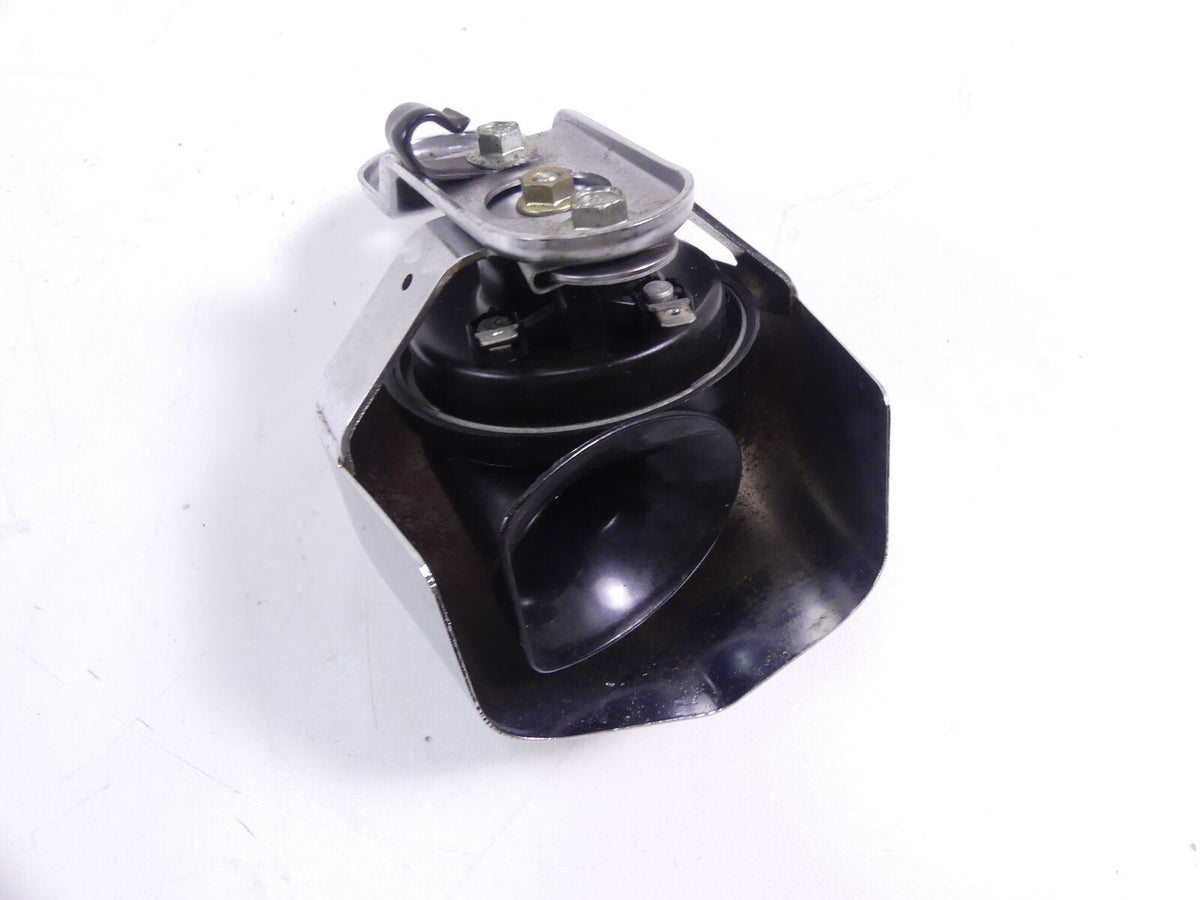 2003 Harley Touring FLHTCI Electra Glide Horn With Chrome Cover 61300478A {{ shop.shopifyCountryName }} - Mototech271