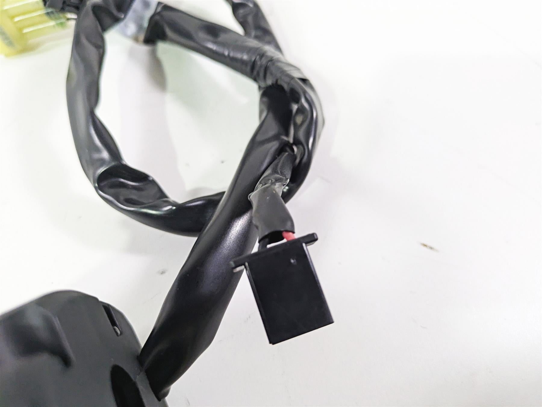 2022 Kawasaki ZR900RS Cafe Left Hand Turn Signal Light Control Switch 46091-0618 {{ shop.shopifyCountryName }} - Mototech271