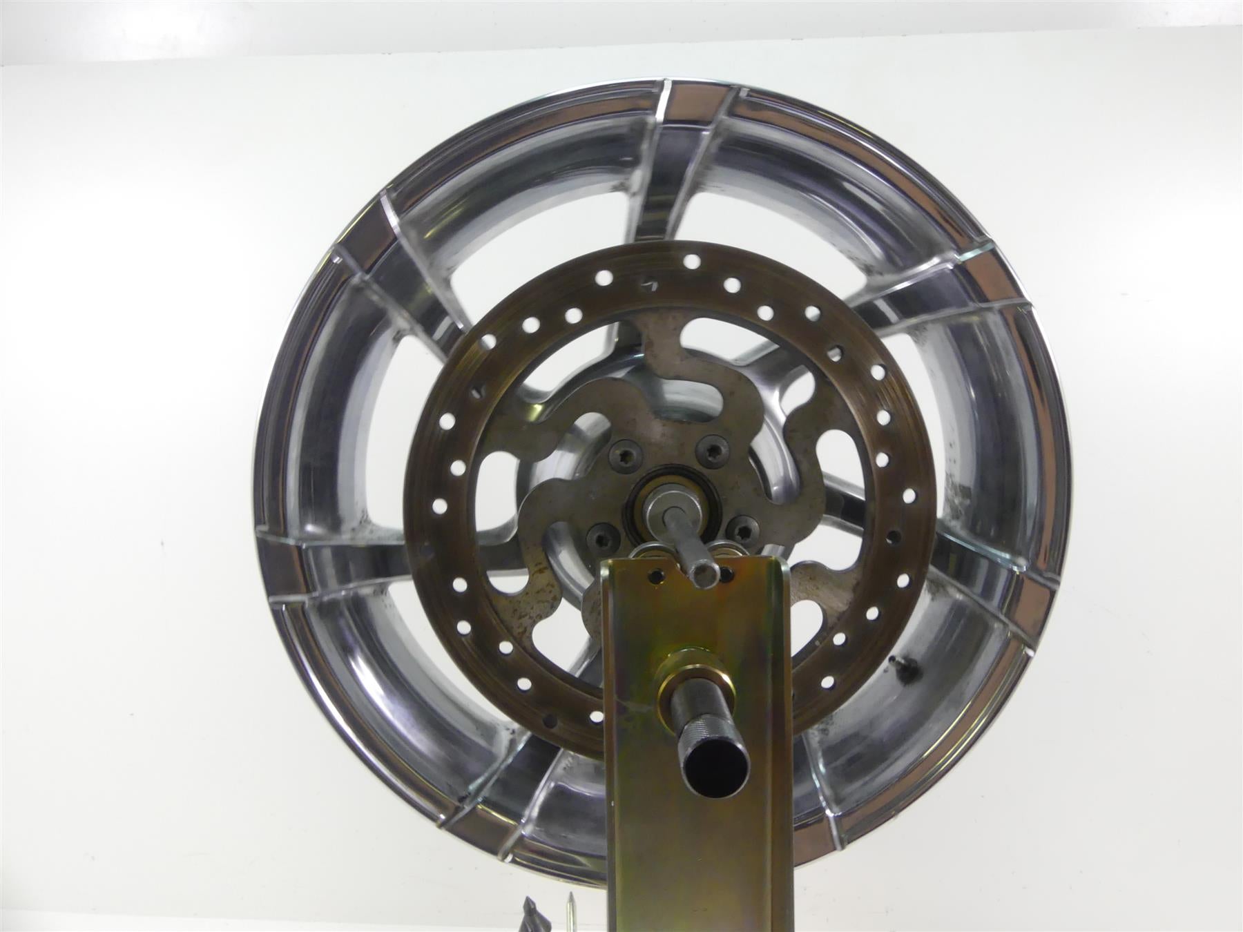 2012 Harley CVO FLHX SE3 Street Glide Rear Agitator Wheel 18x5 47951-10 {{ shop.shopifyCountryName }} - Mototech271