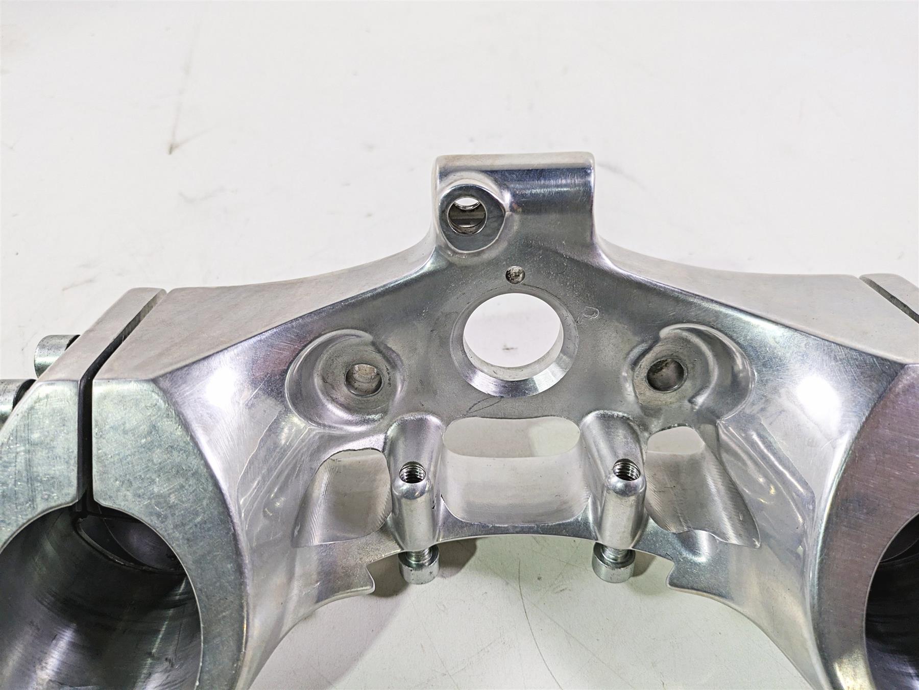 2006 Harley VRSCR Street V-Rod Upper Triple Tree Steering Clamp 46780-06 {{ shop.shopifyCountryName }} - Mototech271