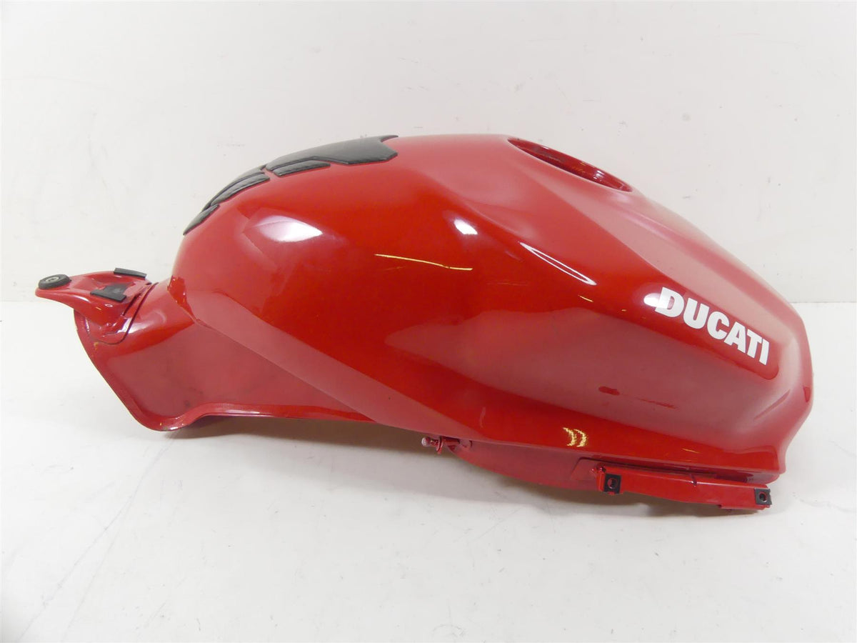 2020 Ducati Panigale V2 Fuel Gas Petrol Tank - Nice - No Dents 58612931AB {{ shop.shopifyCountryName }} - Mototech271