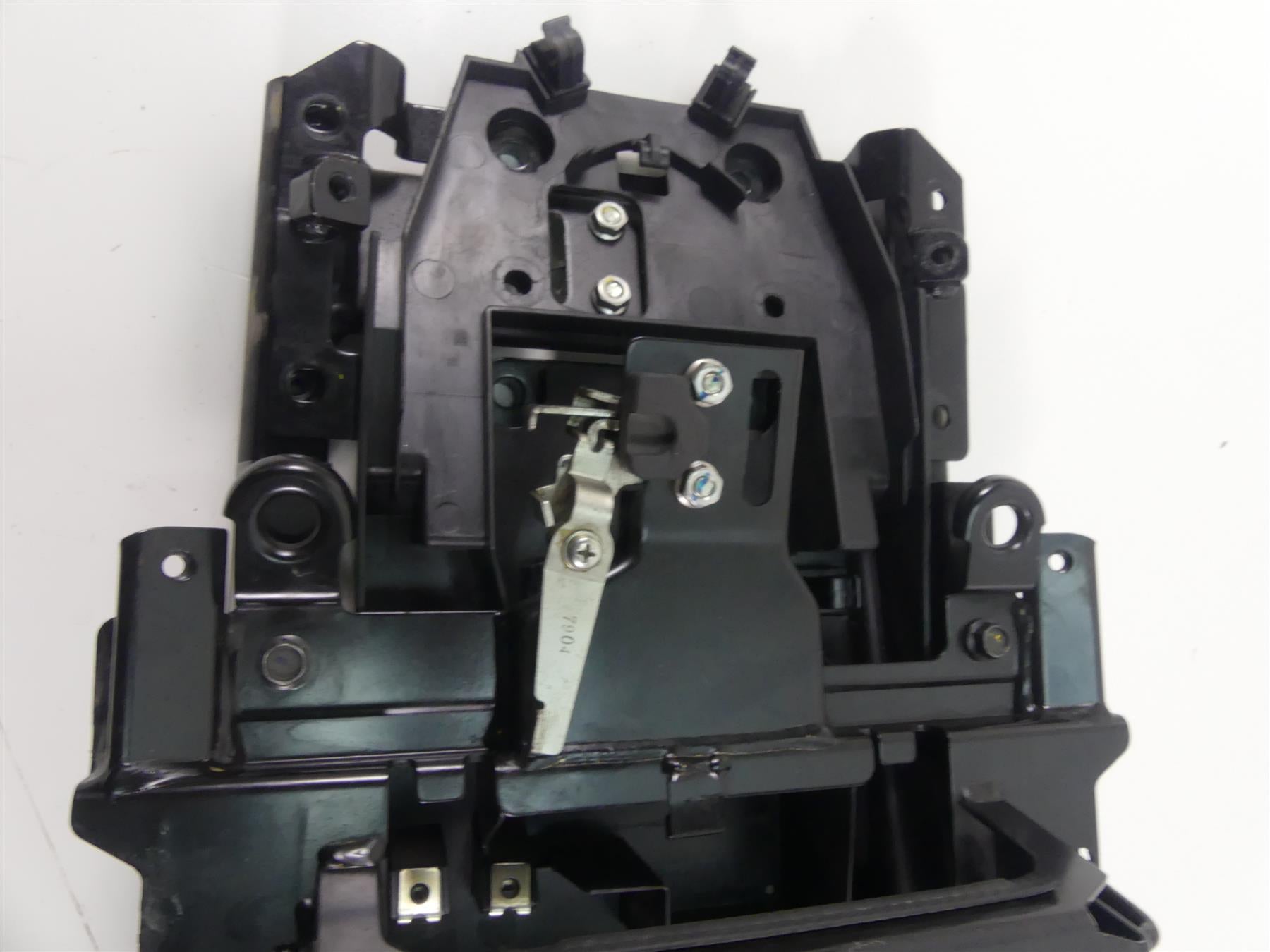 2008 Yamaha FZ1 Fazer Subframe Sub Frame & Inner Fender 2D1-21190-01-P0 {{ shop.shopifyCountryName }} - Mototech271