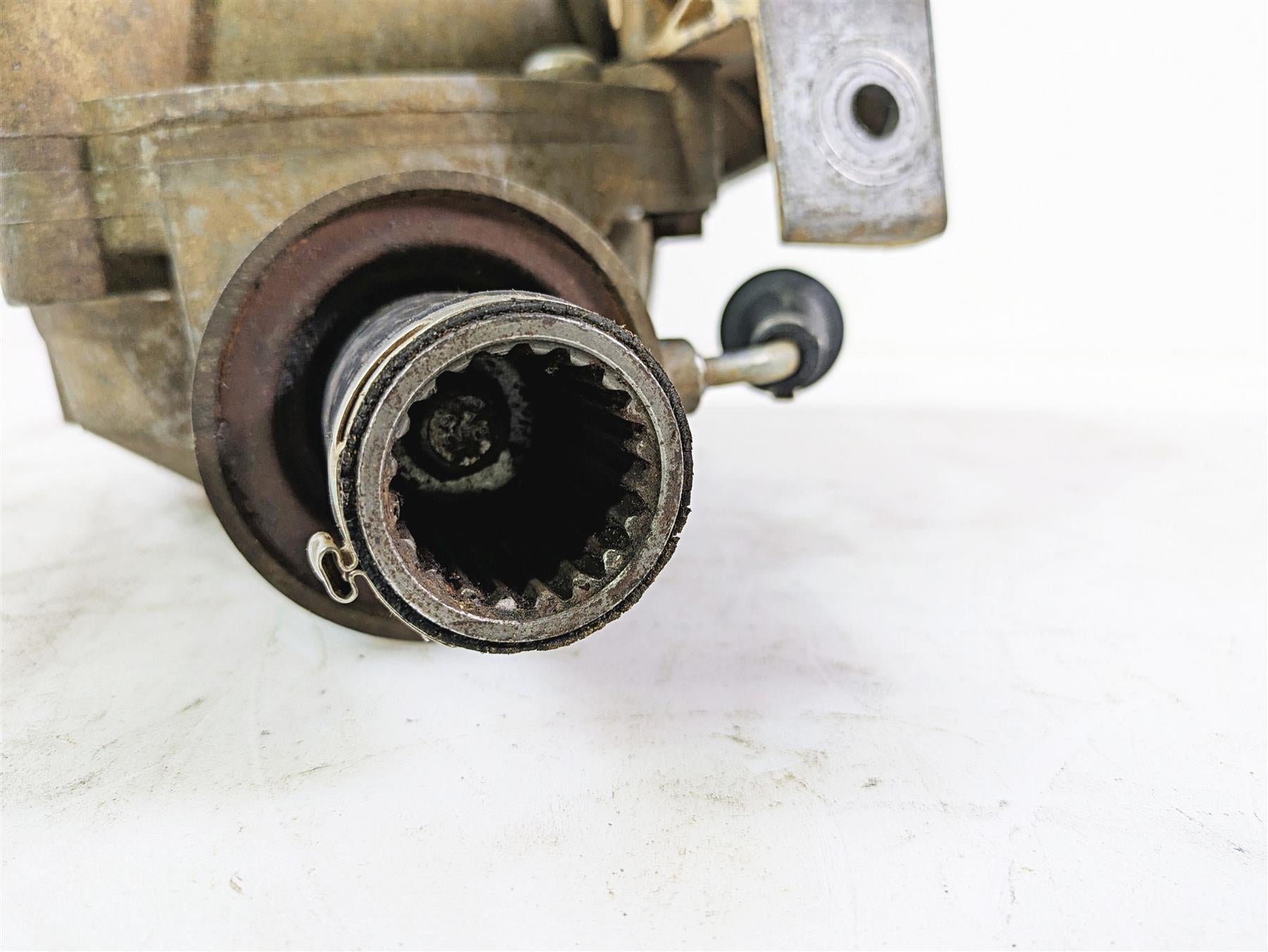 2011 Can-Am Outlander 650 4X4 XT Front Differential Gear Box 705400793 705401077 {{ shop.shopifyCountryName }} - Mototech271