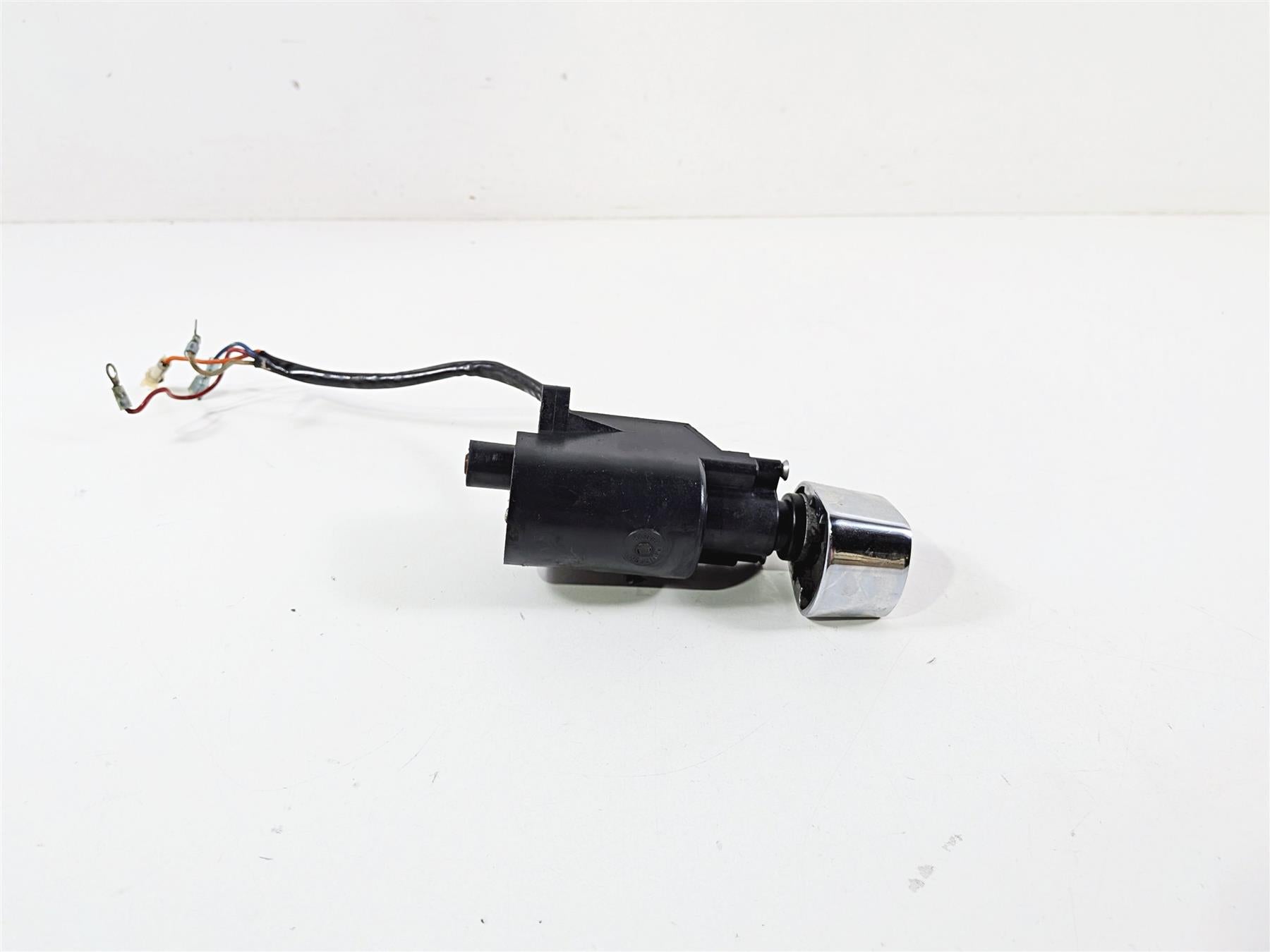1993 Harley Touring FLHTCU Electra Glide Ignition Switch Unlocked ; VIN 71526-93B {{ shop.shopifyCountryName }} - Mototech271