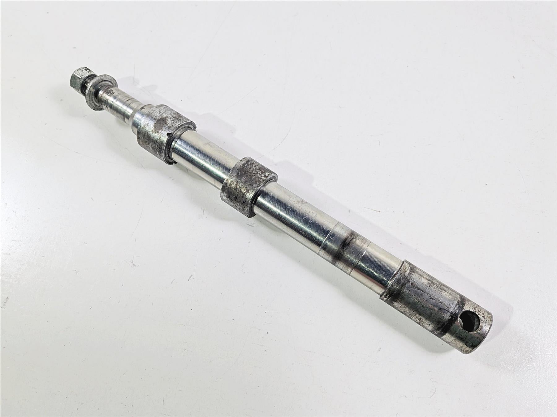 2004 Harley Touring FLTRI Road Glide Front Axle Wheel Spindle 1" 43364-00-Mototech271