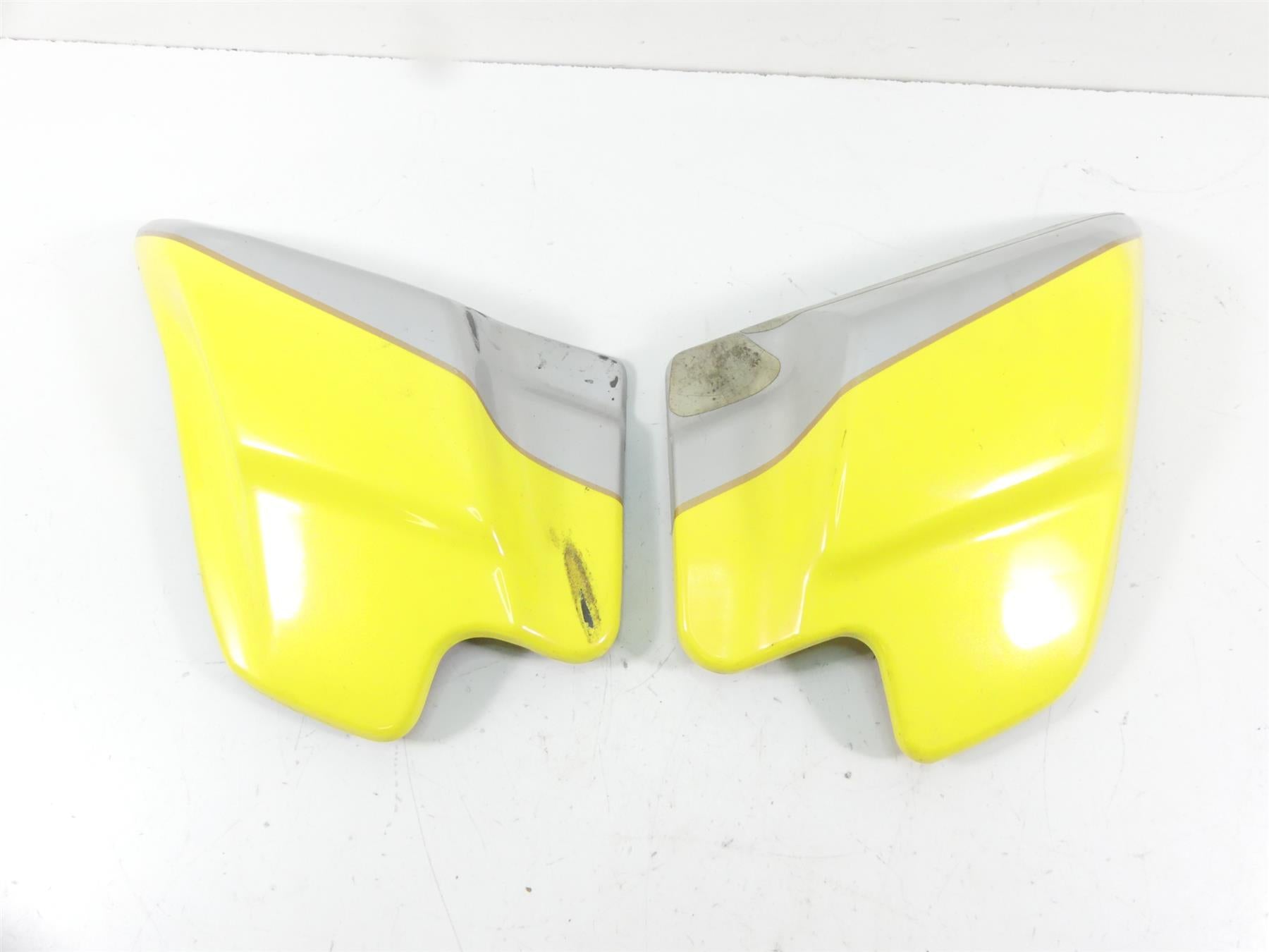 2005 Harley Touring CVO FLHTC SE Electra Glide  Side Cover Set - Read 66048-97