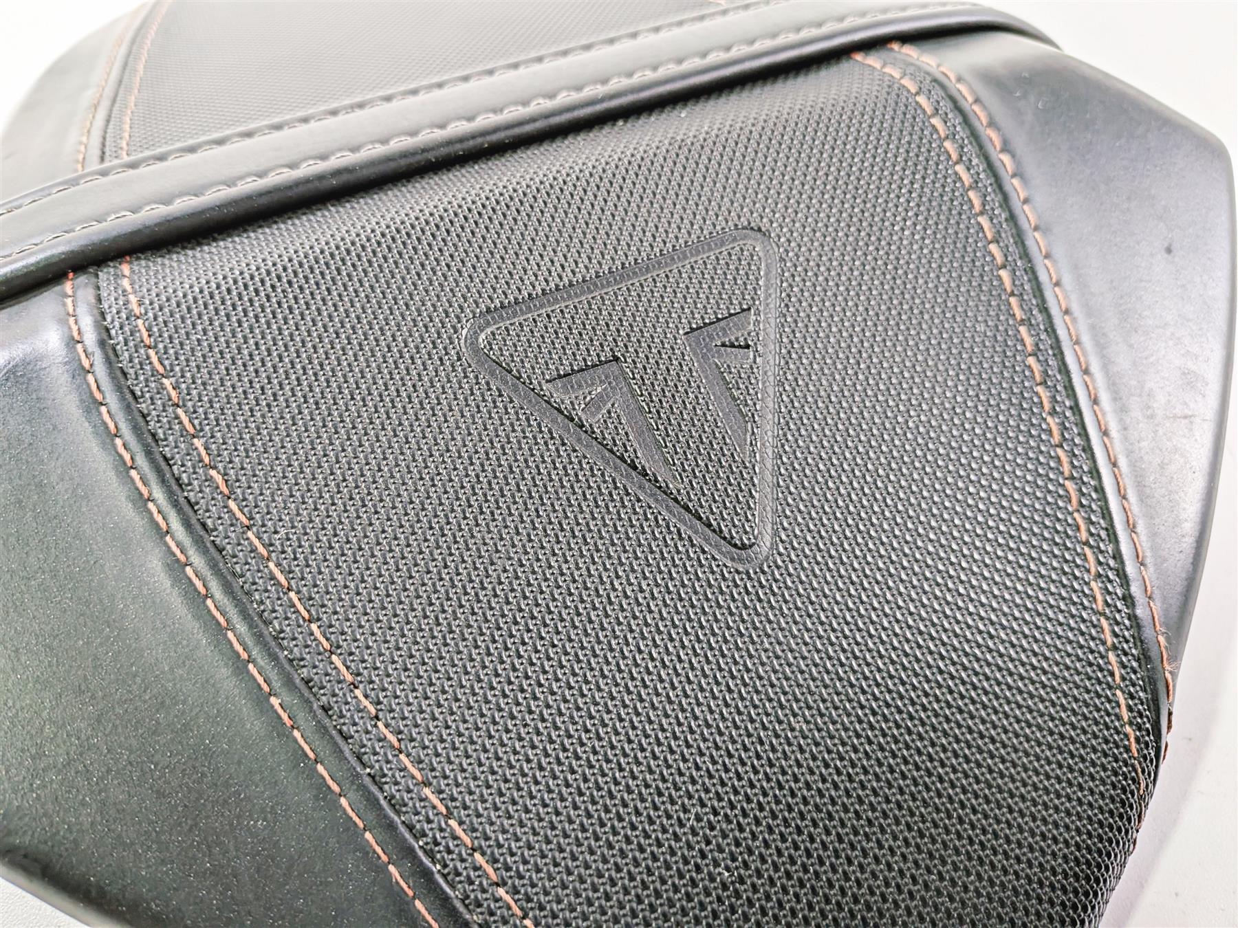 2019 Triumph Speed Triple RS 1050 Rear Passenger Seat Saddle T2307339 {{ shop.shopifyCountryName }} - Mototech271