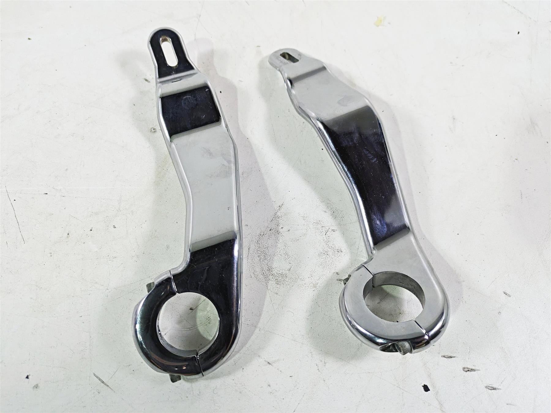 2017 Harley Touring FLTRXS Road Glide Chrome Crash Bar Fairing Mounts 47200262 {{ shop.shopifyCountryName }} - Mototech271