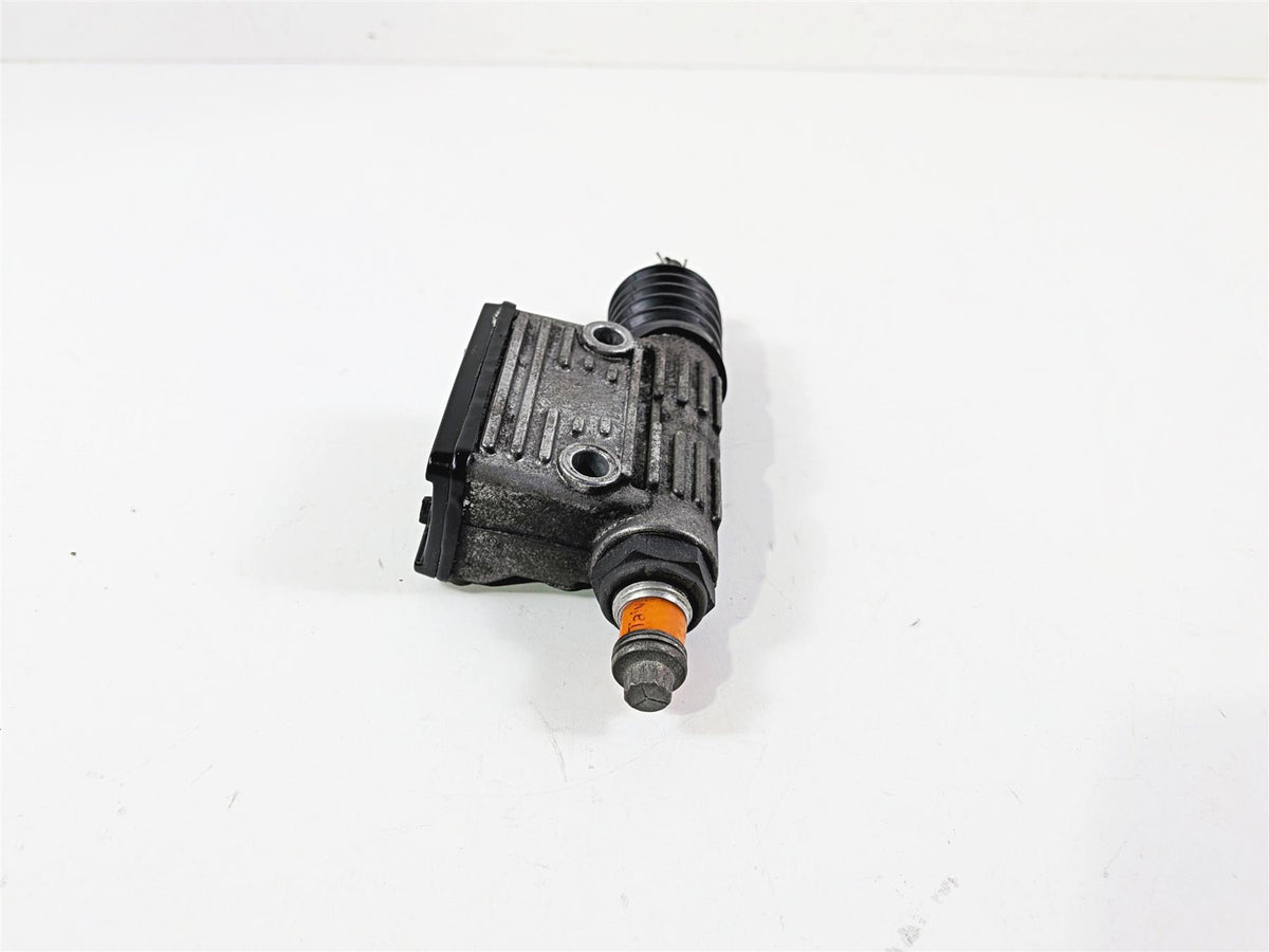 1996 Harley FLSTC Softail Heritage Rear Brake Master Cylinder 42468-87E {{ shop.shopifyCountryName }} - Mototech271