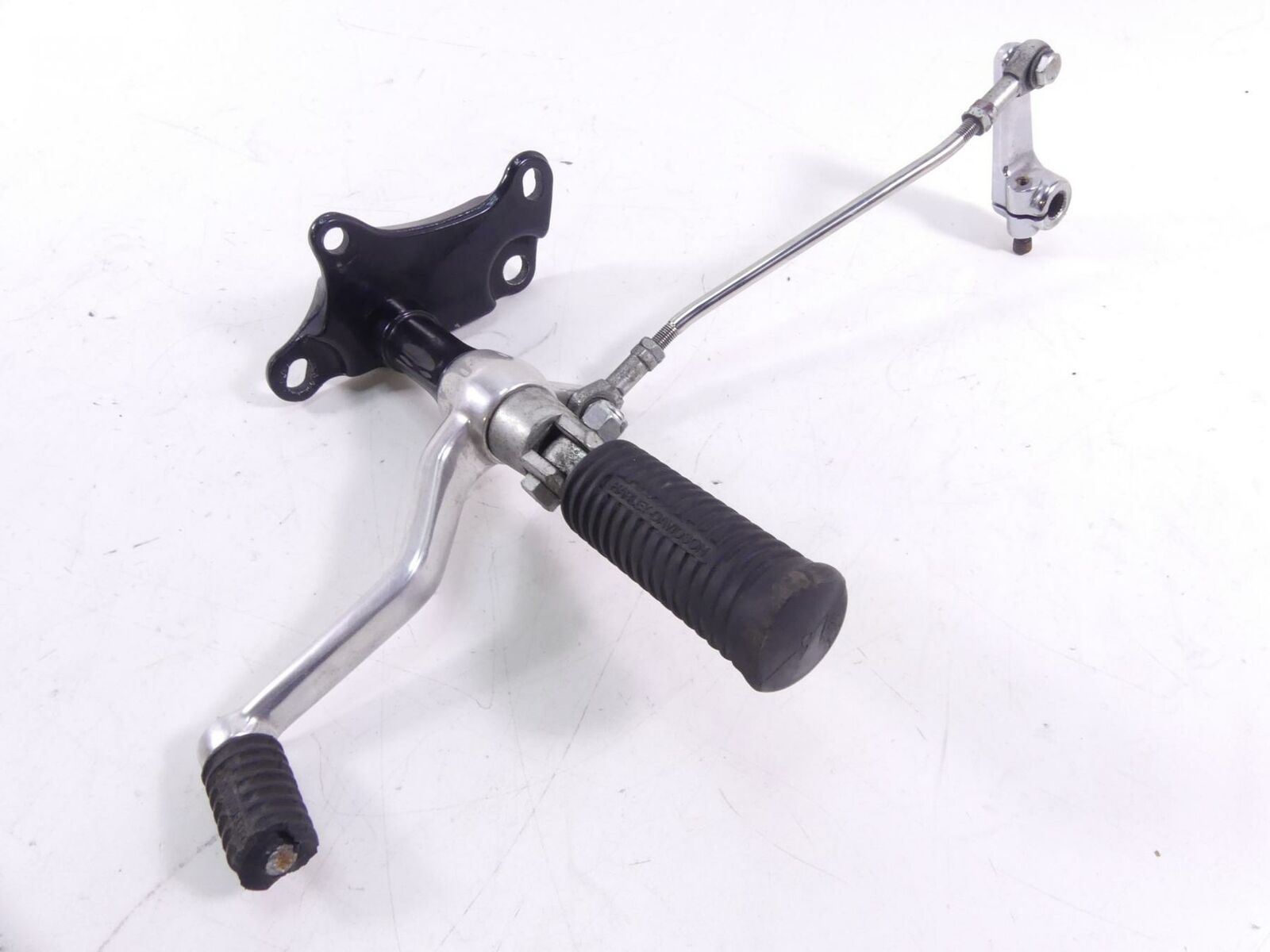 2000 Harley Sportster XL1200 Custom Left Forward Front Foot Peg Shifter 42420-99 {{ shop.shopifyCountryName }} - Mototech271