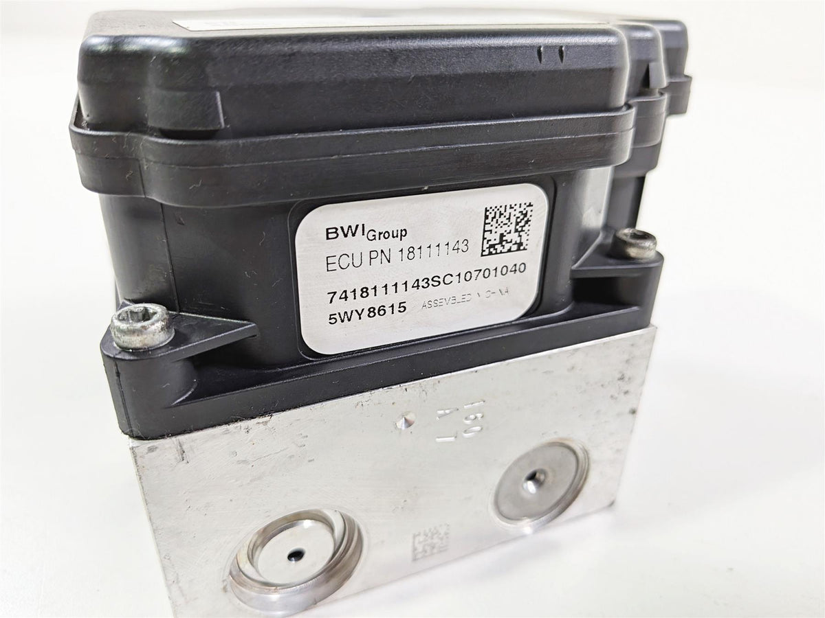 2011 Harley Touring FLHTCU CVO Electra Glide Abs Brake Pump Module 40601-08A-Mototech271