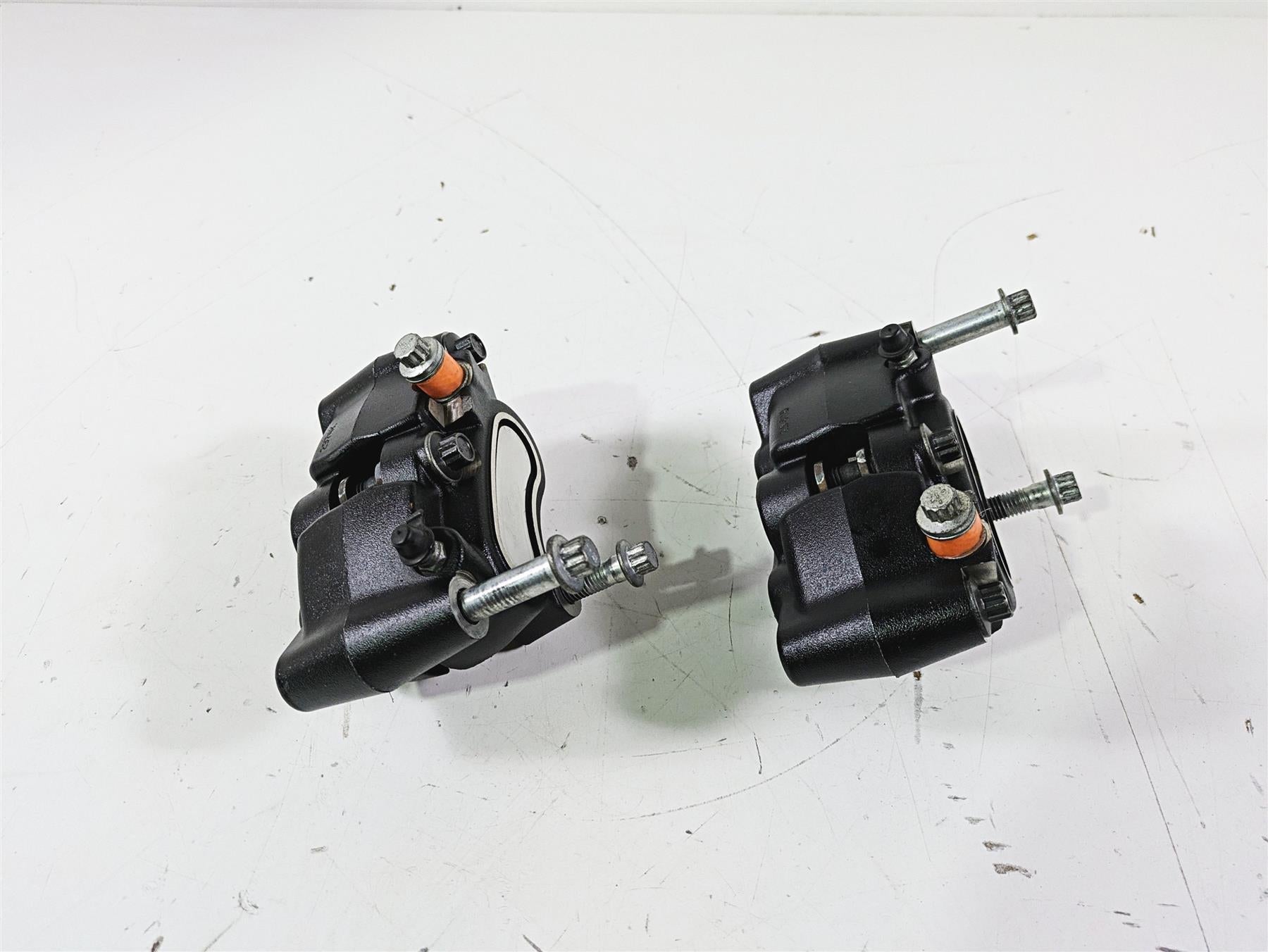 2015 Harley FXDL Dyna Low Rider Nice Dual Front Brake Caliper 41300001 41300002 {{ shop.shopifyCountryName }} - Mototech271