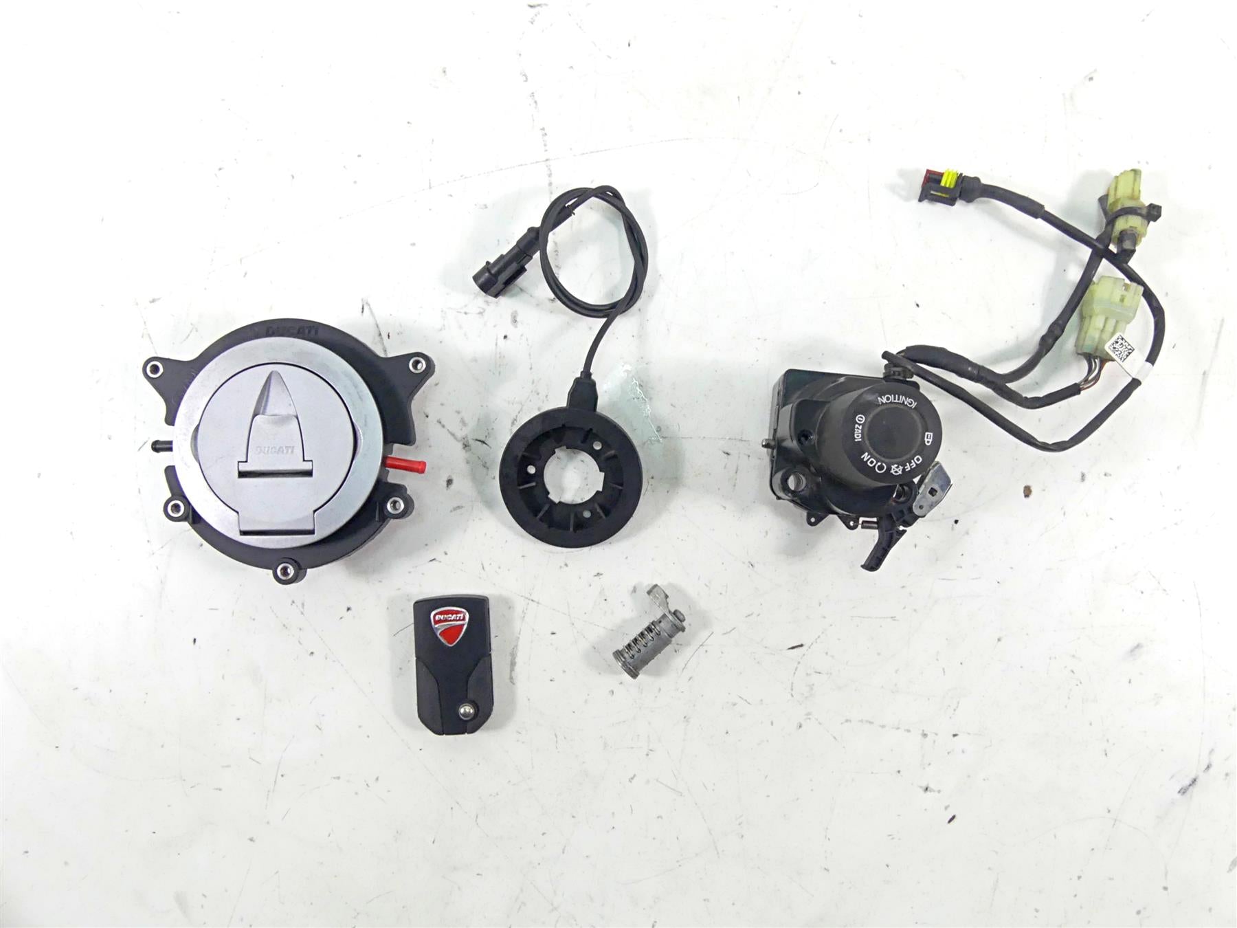 2013 Ducati Diavel Red Ignition Switch Key Fob Fuel Cap Antenna Set 59821111A {{ shop.shopifyCountryName }} - Mototech271