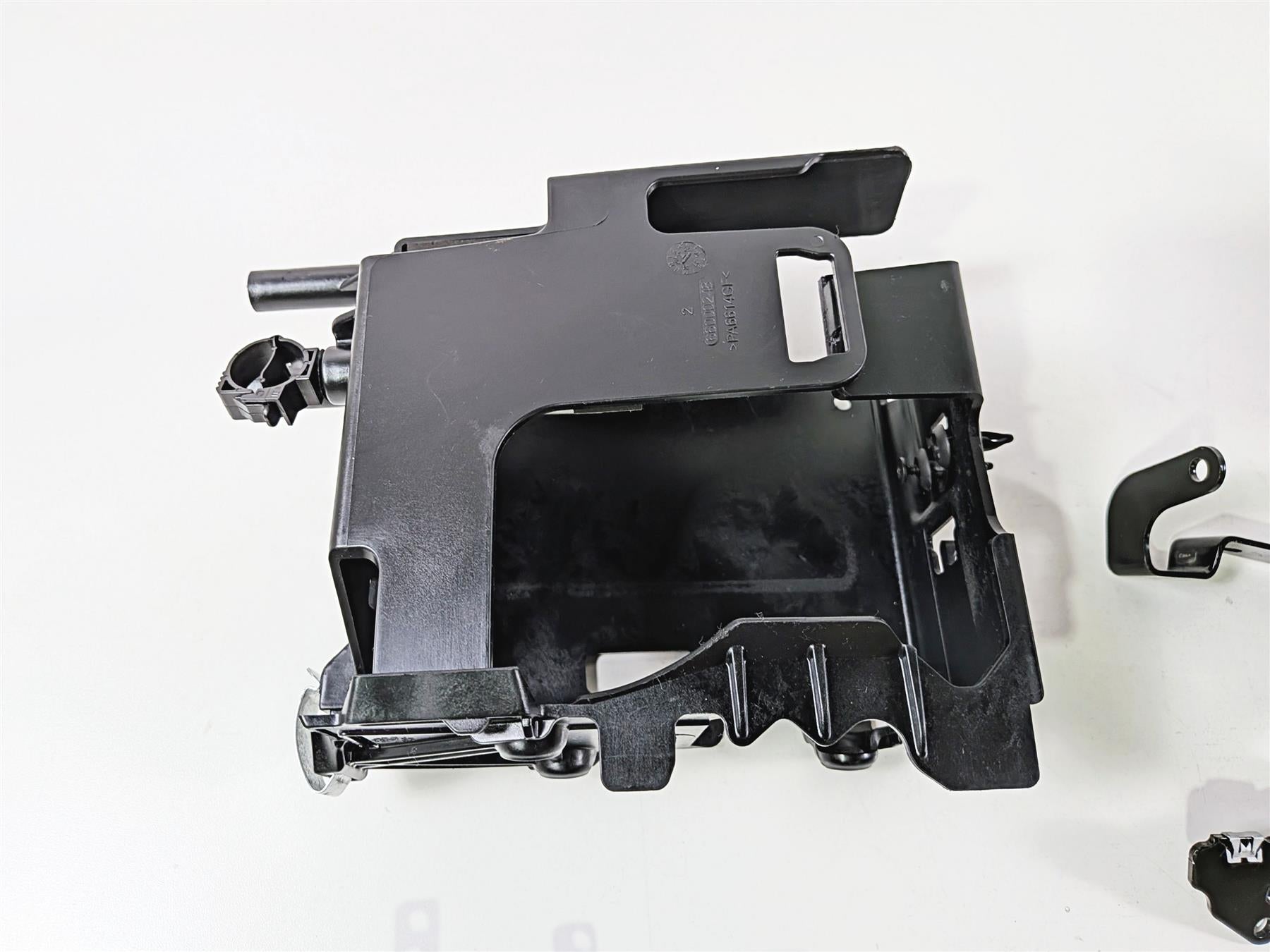 2024 Harley Softail FXLRST Low Rider Battery & Electrical Holder - Read 69201632 {{ shop.shopifyCountryName }} - Mototech271