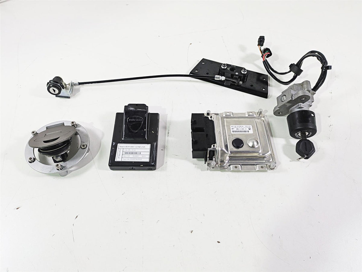 2023 Ducati Monster 937 SP Cdi & Bbox & Ignition Switch Set 28643341C {{ shop.shopifyCountryName }} - Mototech271